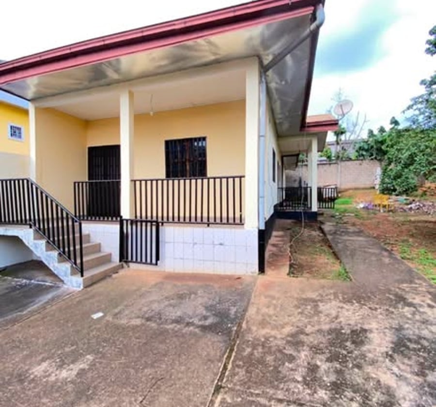 Villa à louer à Odza (Mbog Abang)