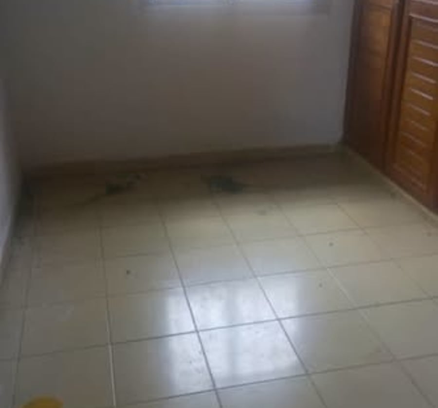 Villa 5 chambres à louer - Awae, Yaoundé