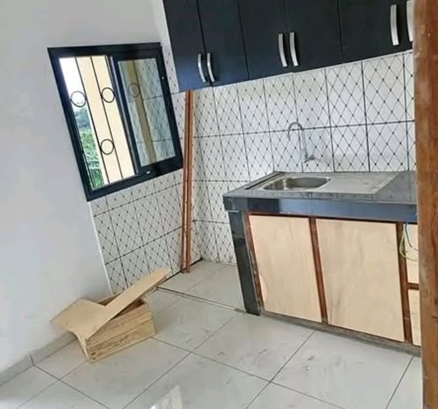 Studio moderne à louer - Odza, Auberge Bleue