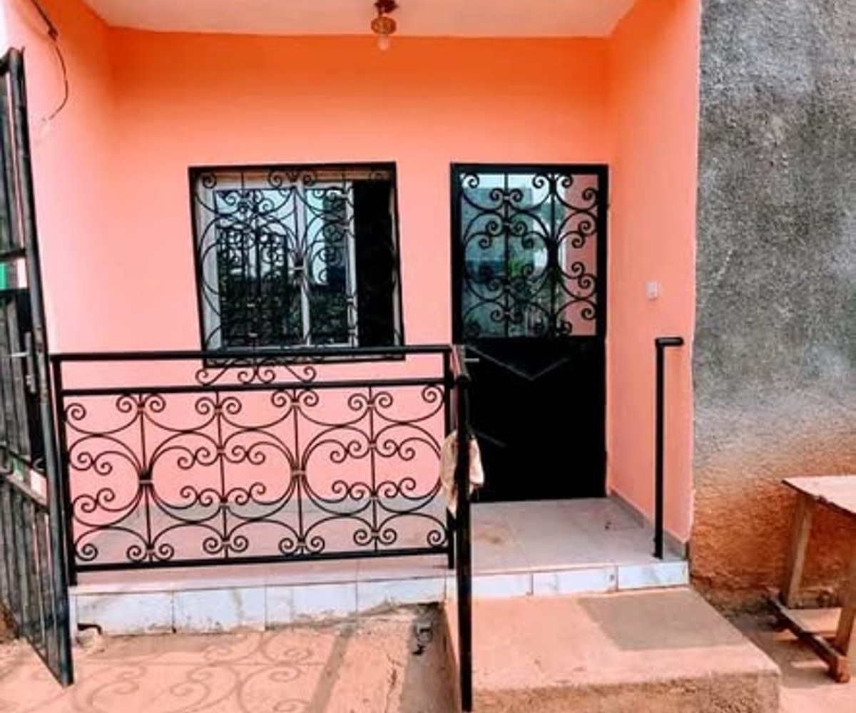 Appartement moderne à Tsinga Village moto – 3 chambres