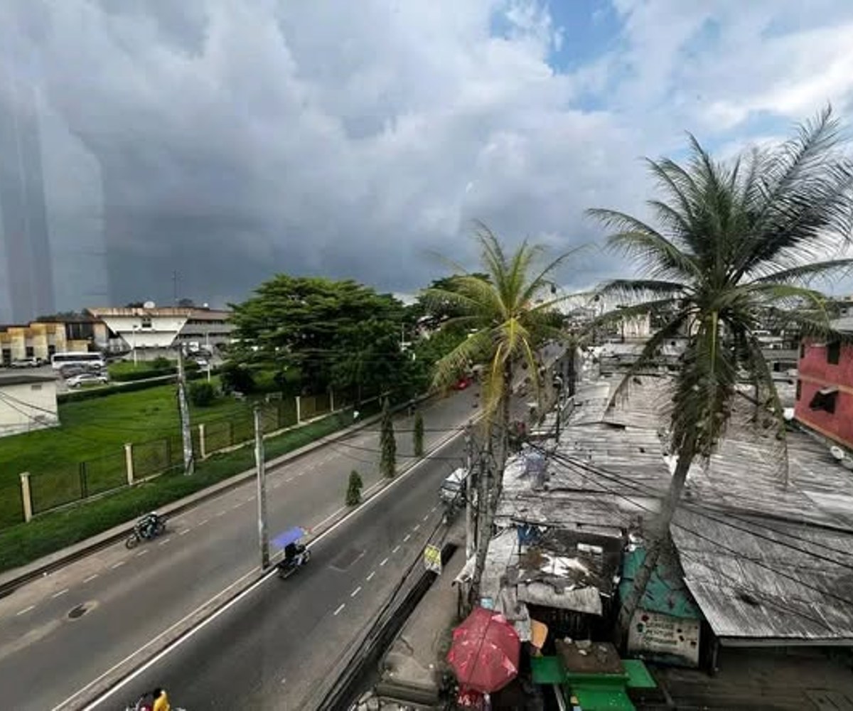 Locaux commerciaux à louer - Douala Ange Raphaël