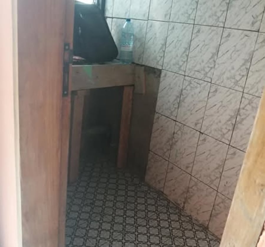 Studio Moderne à Nkoabang