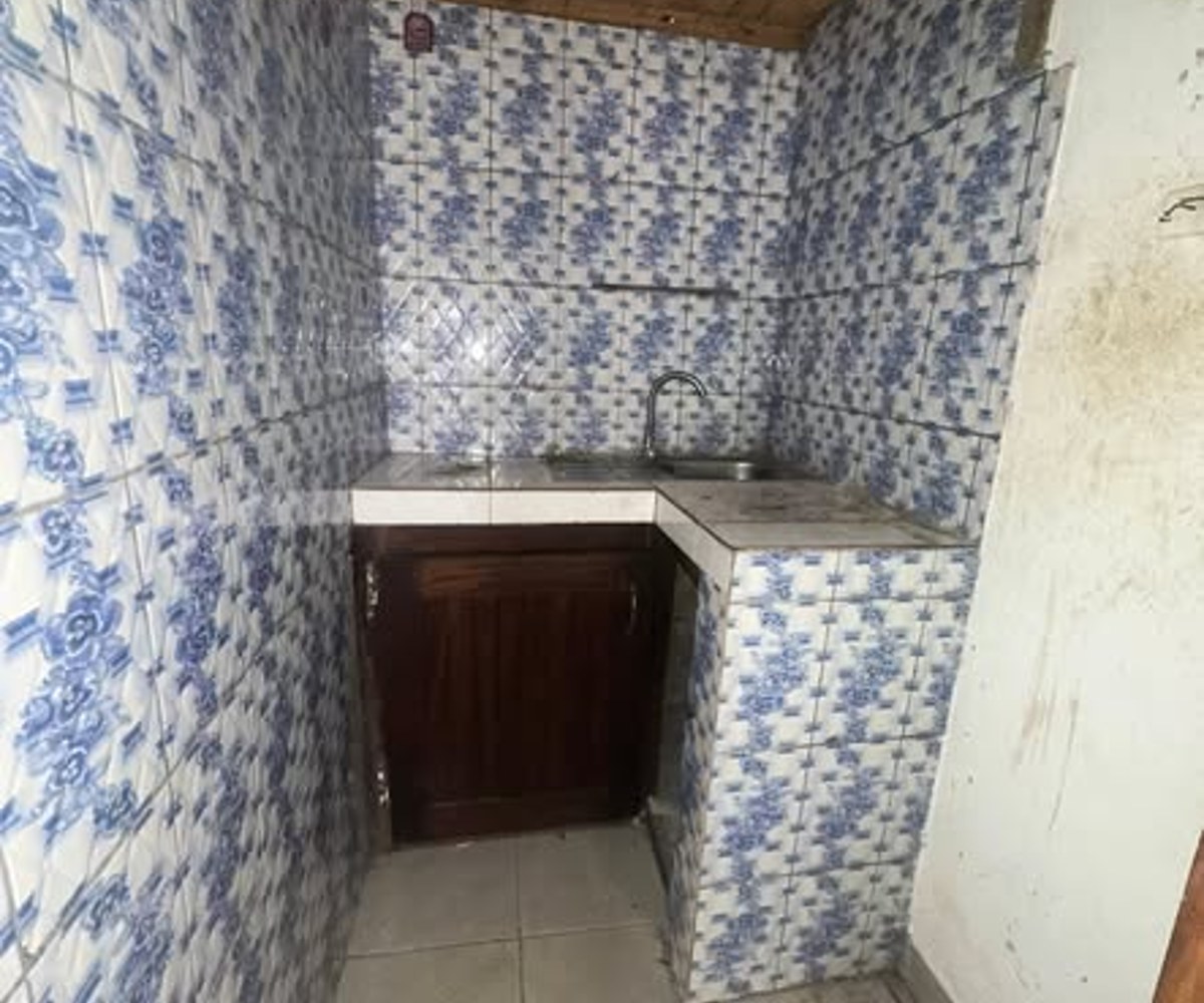 Studio moderne 4 pièces à PK14 Douala