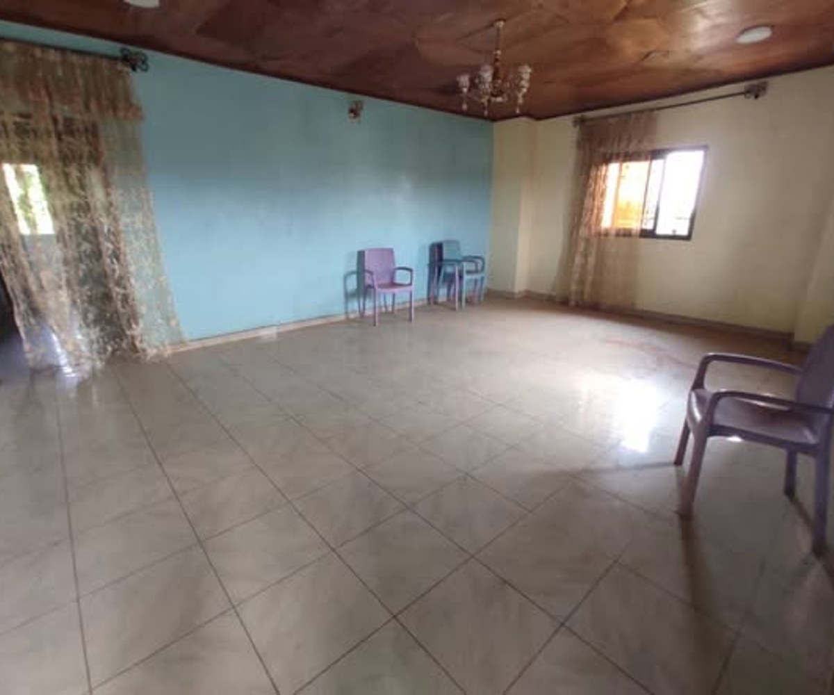 Appartement 2 chambres à Awae Escalier - Yaoundé