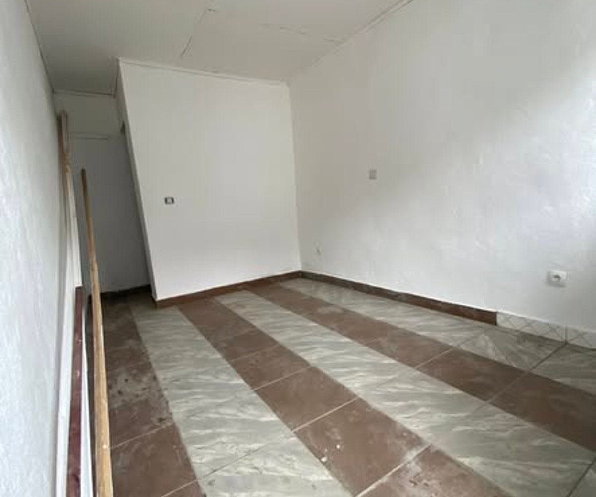 Chambre nouvellement construite à louer - Nyalla, Douala