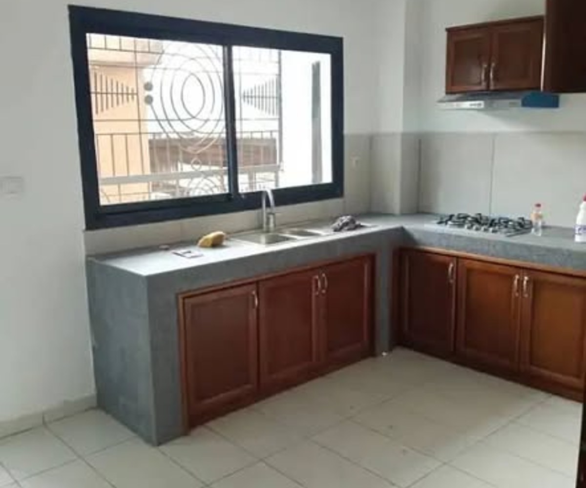 Appartement 2 chambres à louer – Coron, Yaoundé