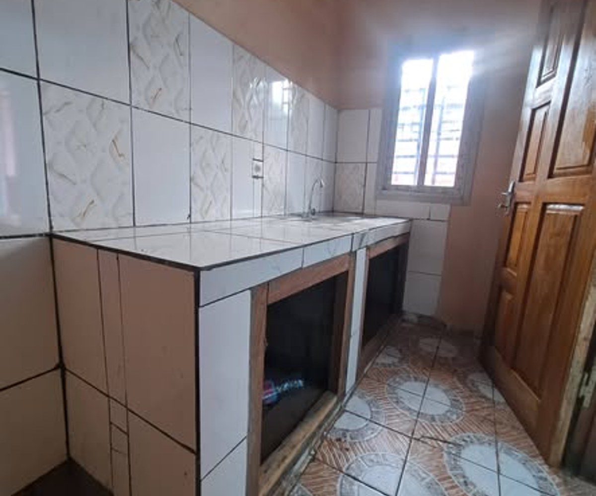 Studio moderne à louer - Nkolfoulou, Yaoundé