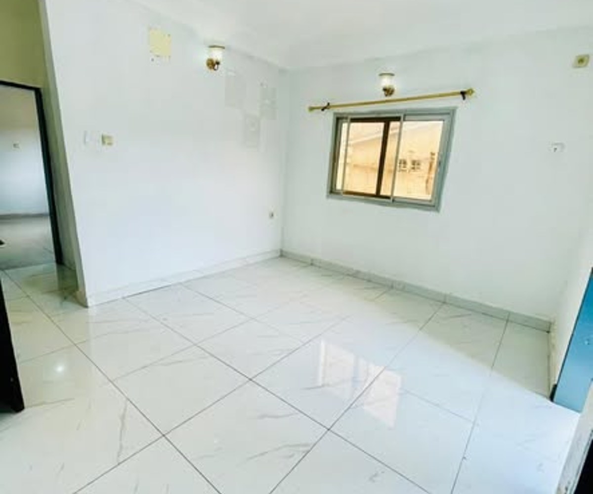 Studio moderne 4 pièces – Bépanda, Douala