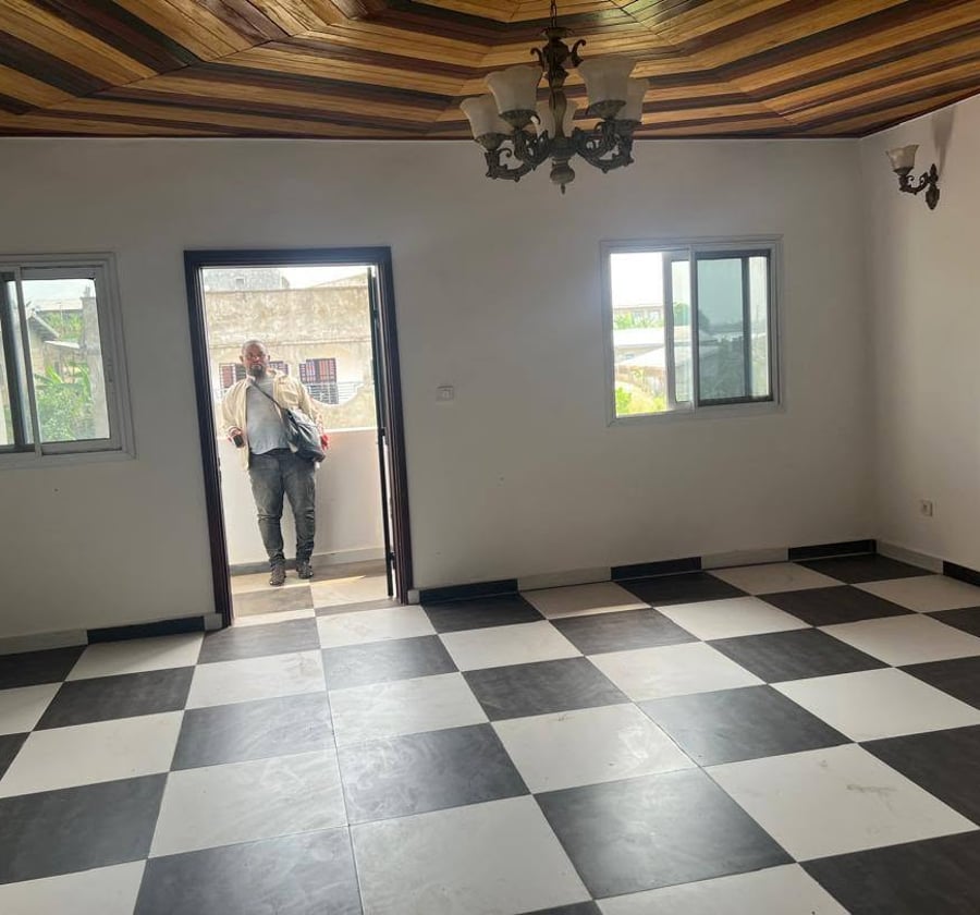 Appartement haut standing à louer à Yassa Bwang