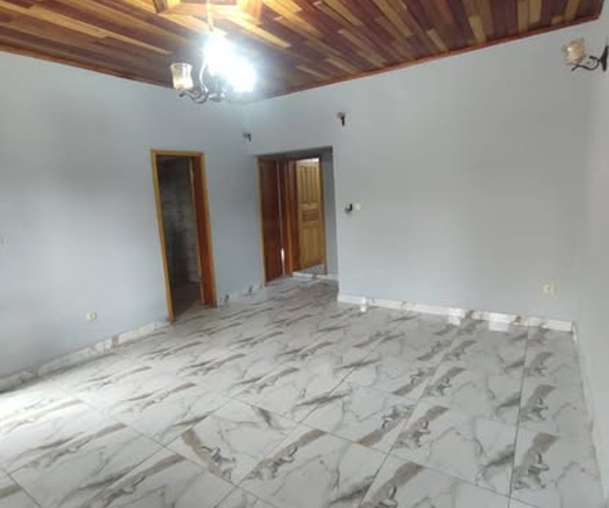 Appartement à louer à Efoulan - 2 chambres