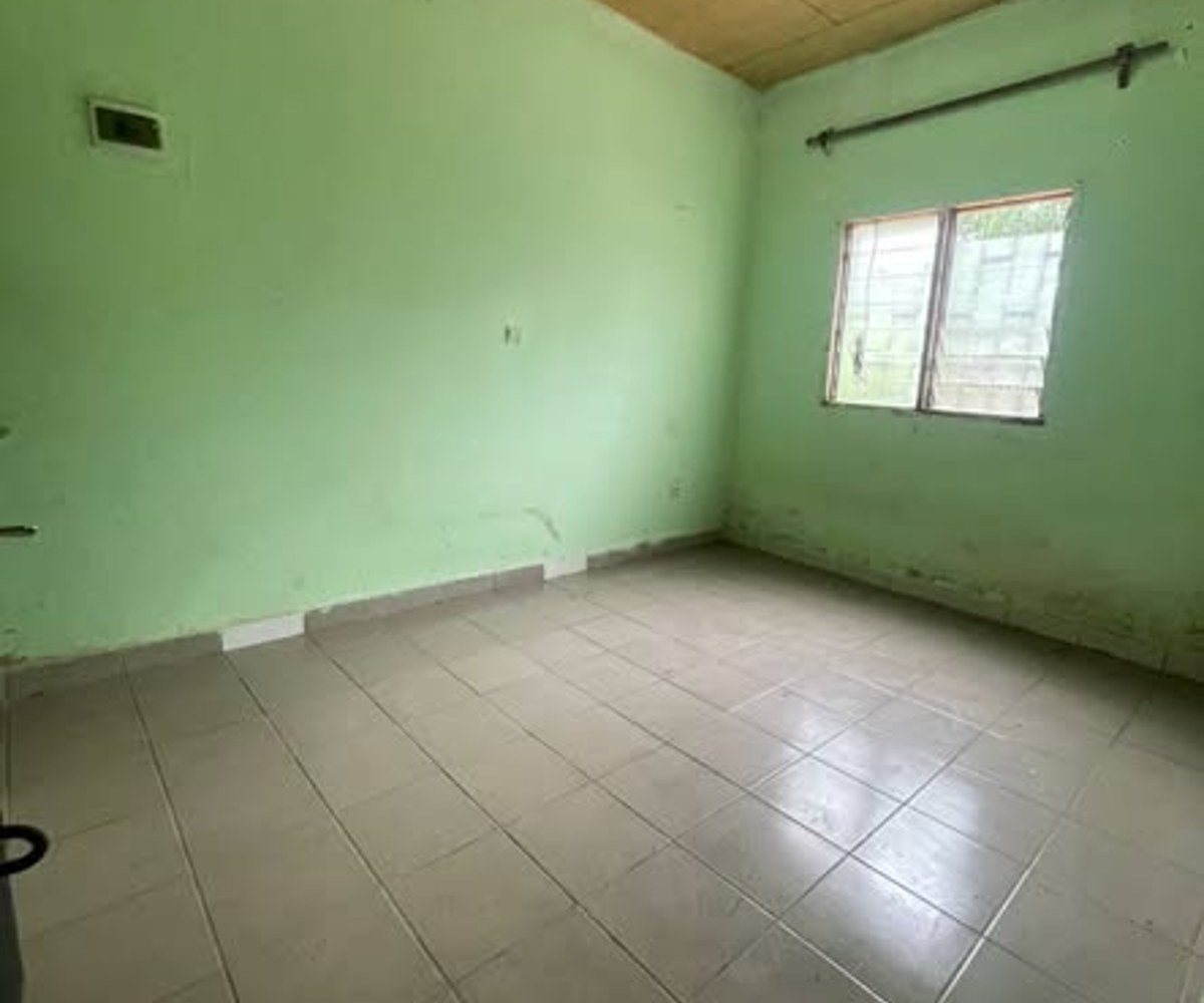 Très grande chambre moderne - Hôpital Général, Douala