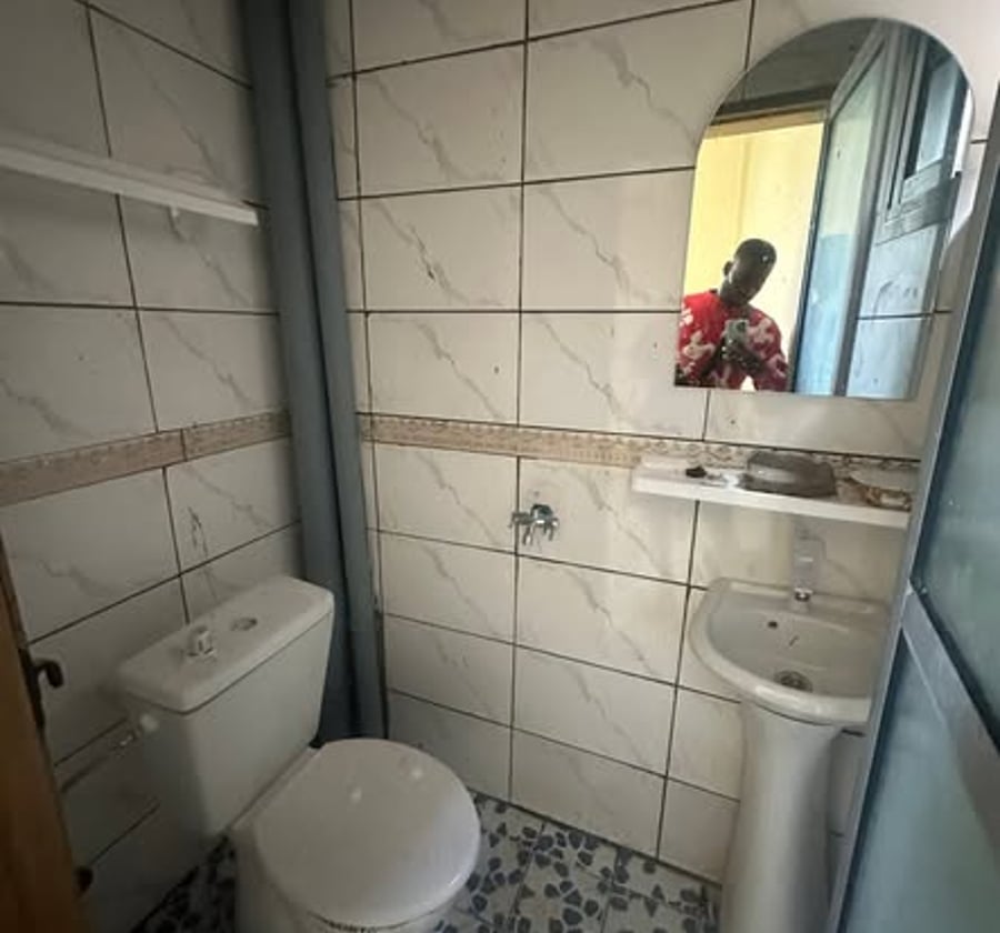 Chambre moderne à louer - PK 14, Douala
