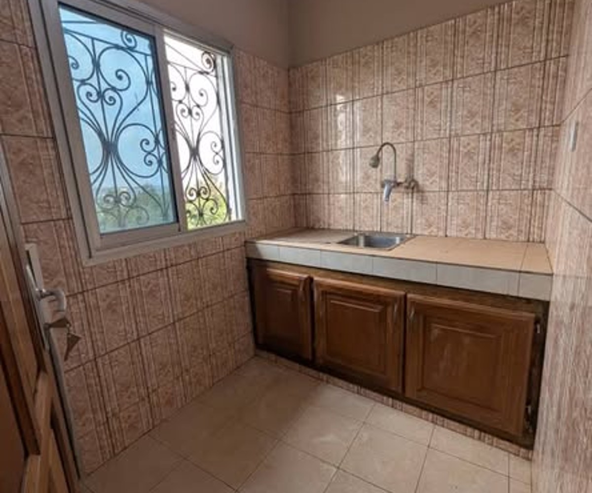 Studio moderne à louer - Ngousso Hôpital Général