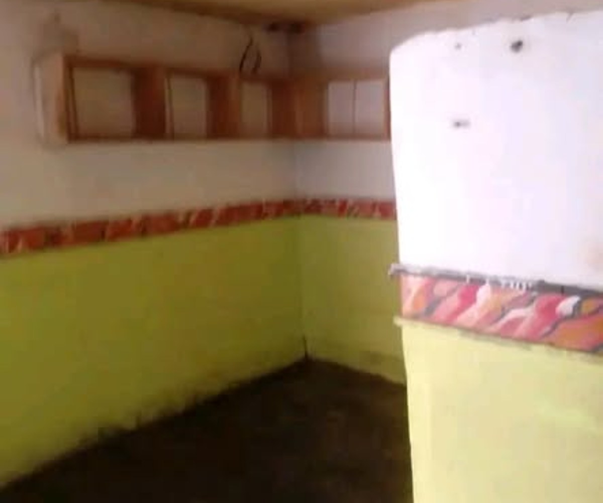 Chambre moderne à louer à Mimboman