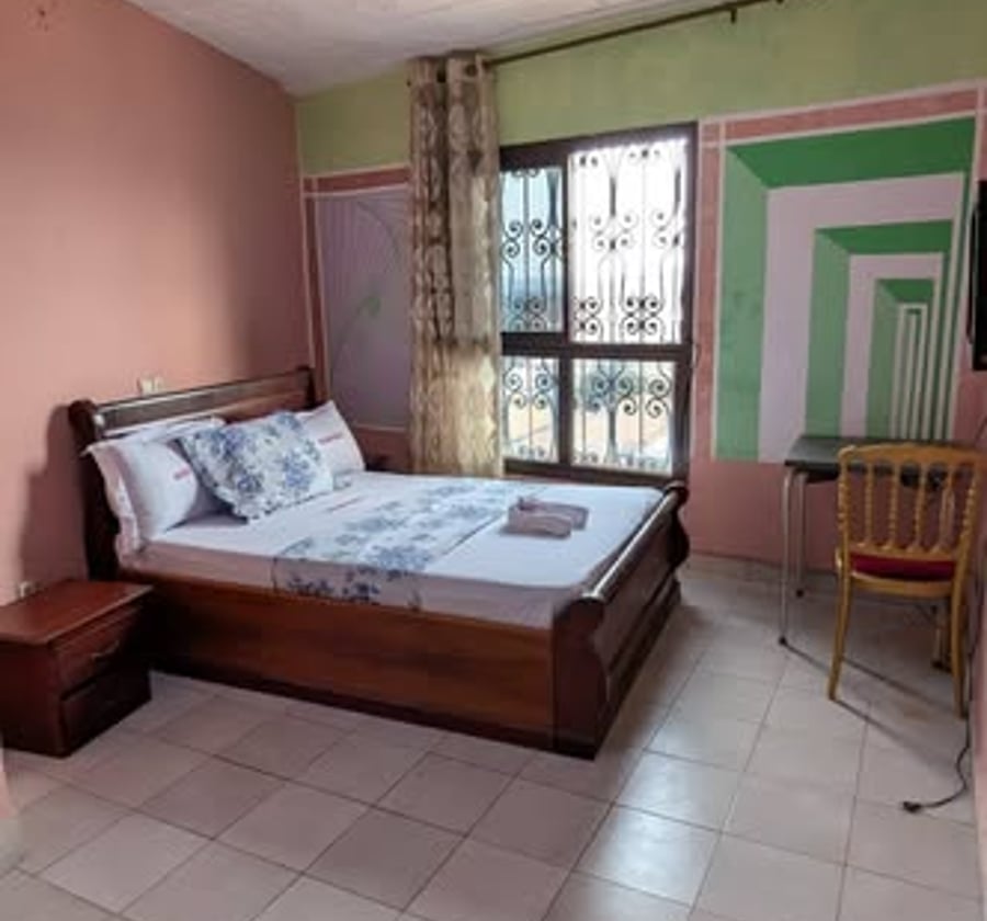 Chambres meublées en résidence hôtelière à Nsimeyong