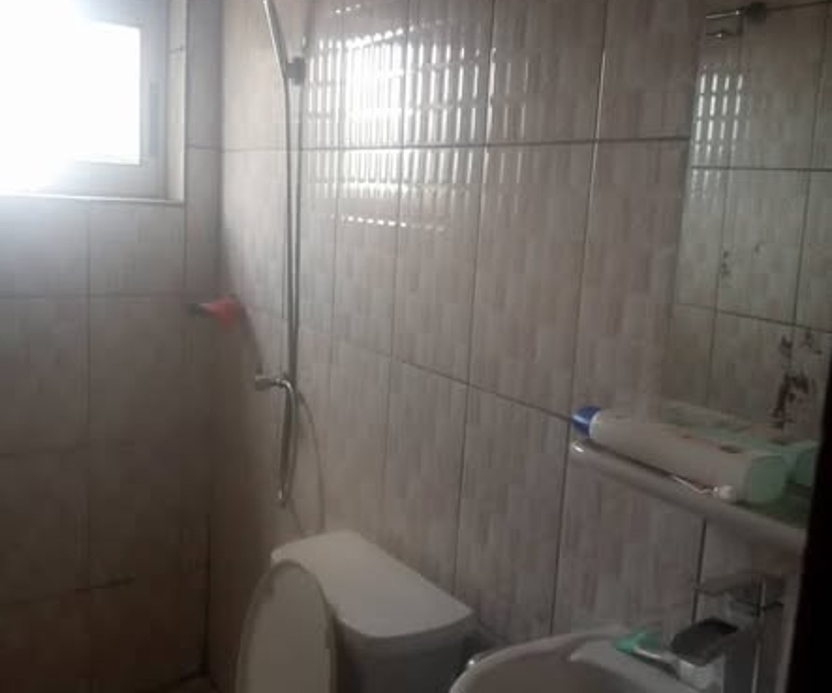 Appartement à louer à Yassa - 2 chambres, 90 000 XAF/mois