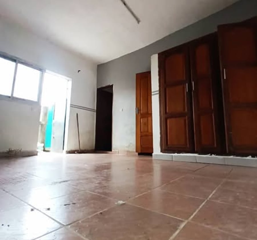 Chambre moderne à Nkolbong - 40 000 XAF/mois