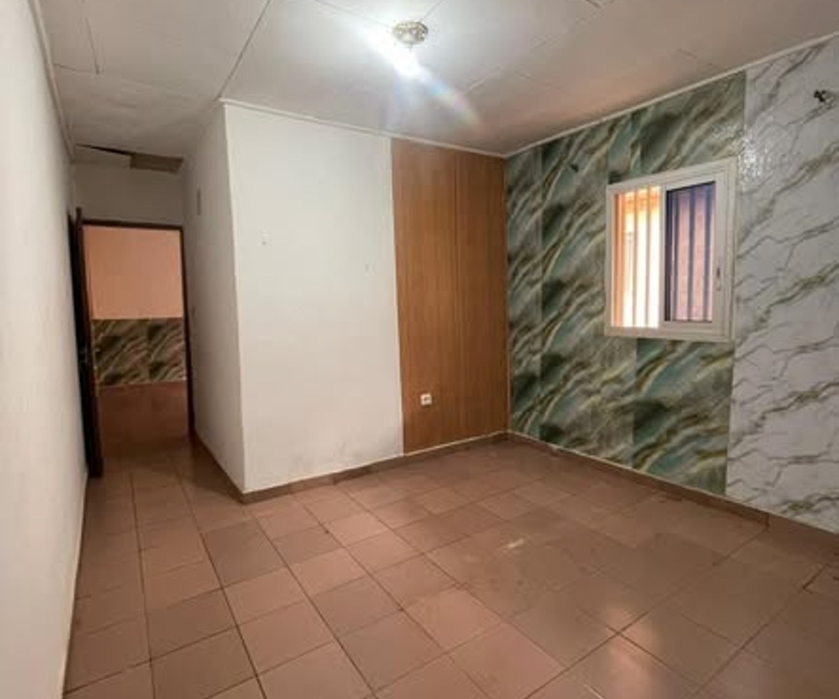 Studio à louer - Tradex Éleveur