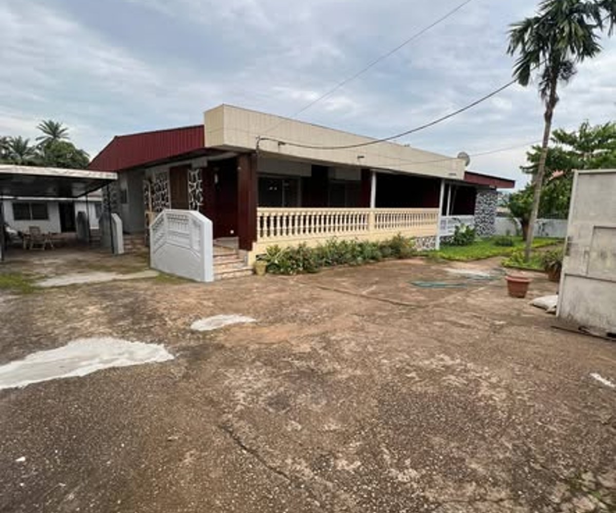 Villa à louer très bon standing - Bastos, Yaoundé