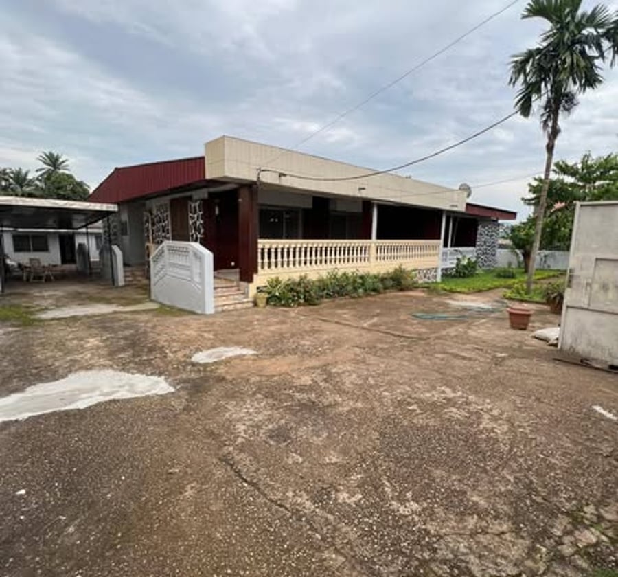 Villa à louer très bon standing - Bastos, Yaoundé