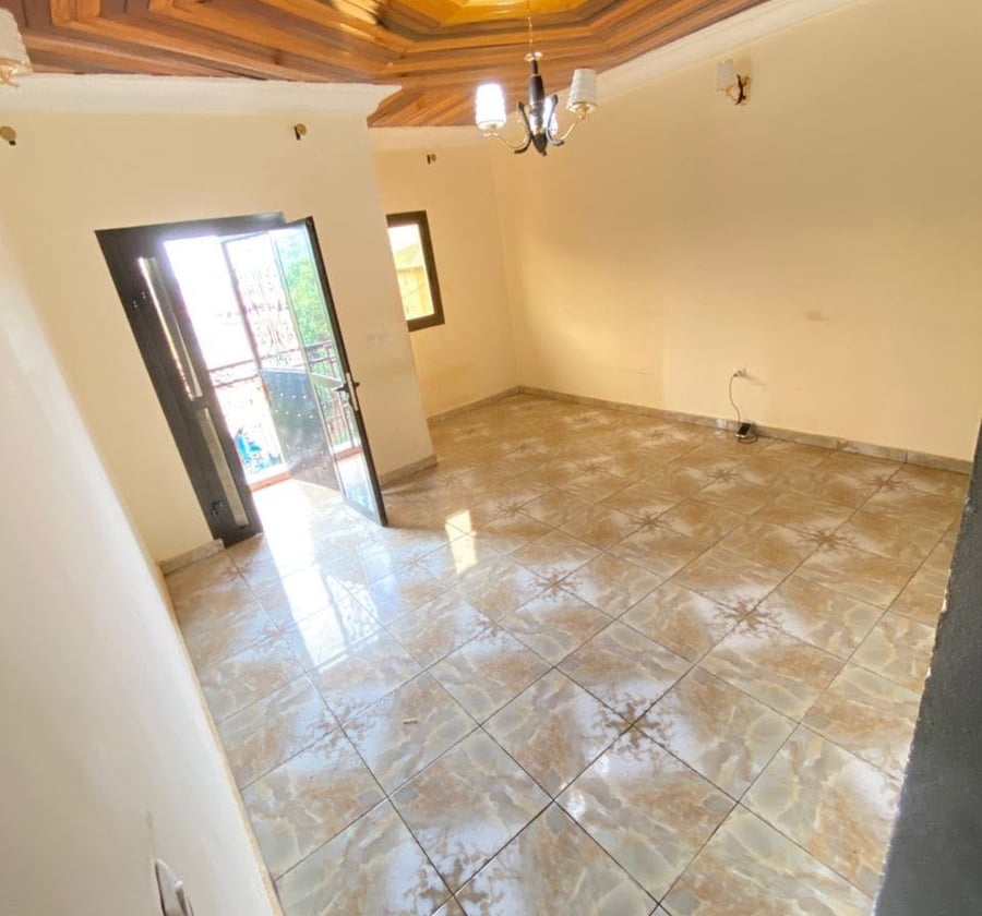 Studio moderne à louer – Oyomabang Camp Sonel