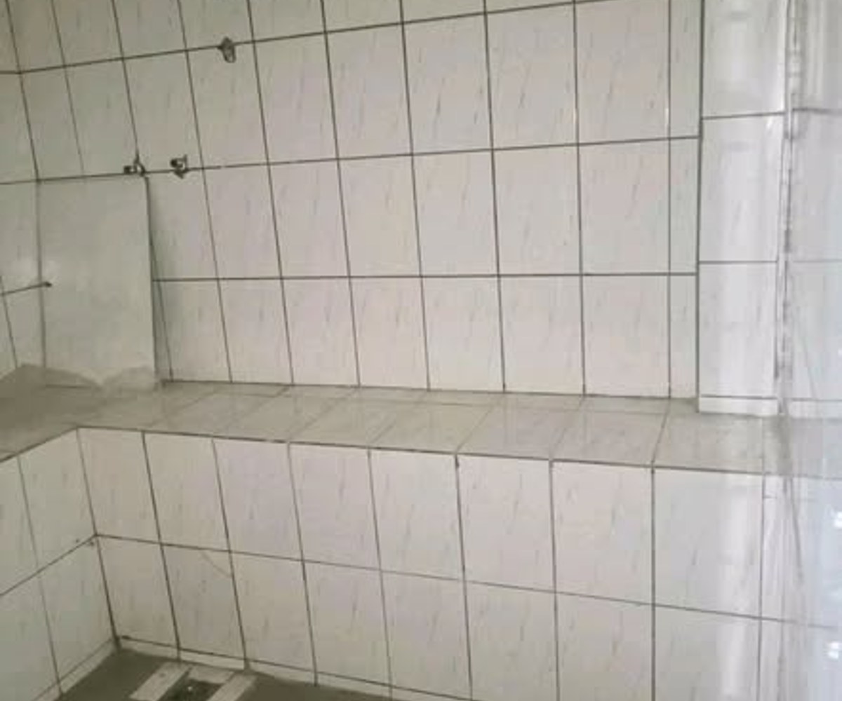 Boutique à louer à Deido