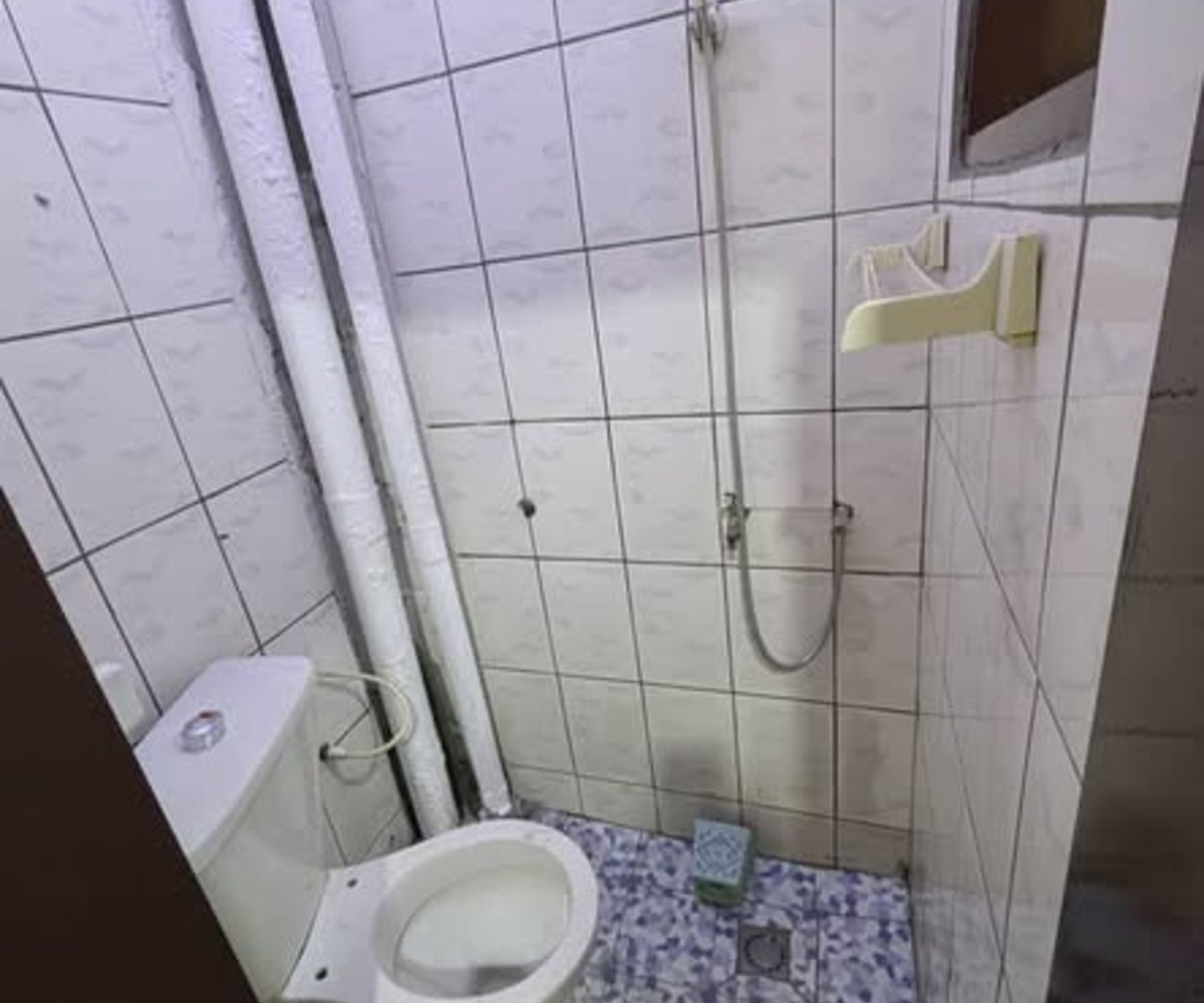 Studio moderne haut standing avec balcon - Village, Douala
