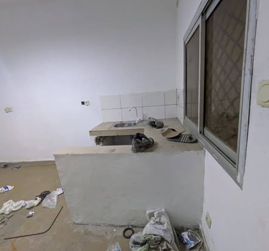 Studio neuf à Logpom, Douala