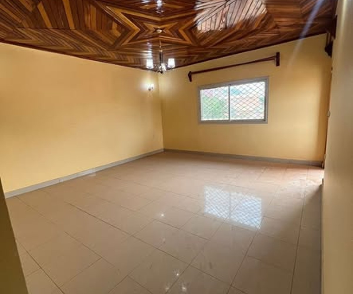 Appartement moderne à Biyem-Assi TKC