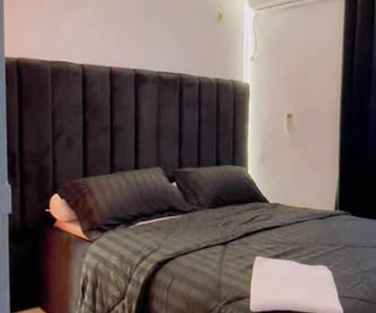 Studio Meublé à Kotto Rue des Pavés