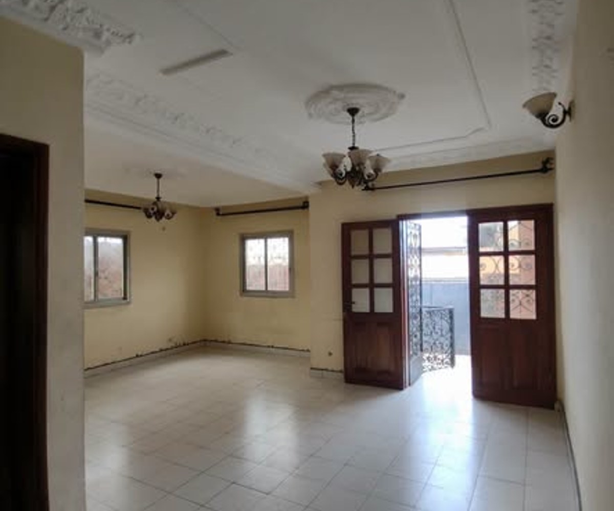Vaste Appartement 2ch 1dch - Ekoumdoum