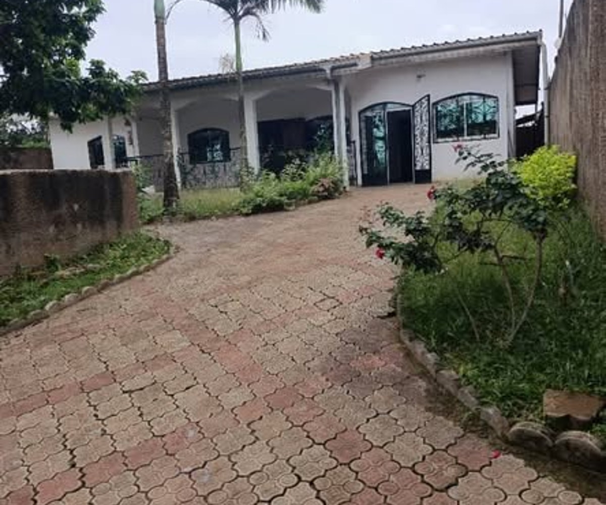 Villa à louer à Nkoabang - 4 chambres