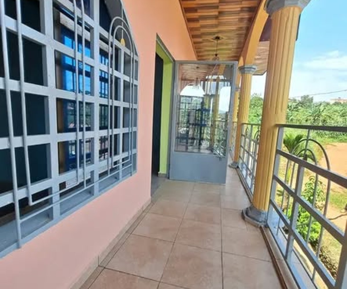 Studio moderne et neuf à louer à Ngousso