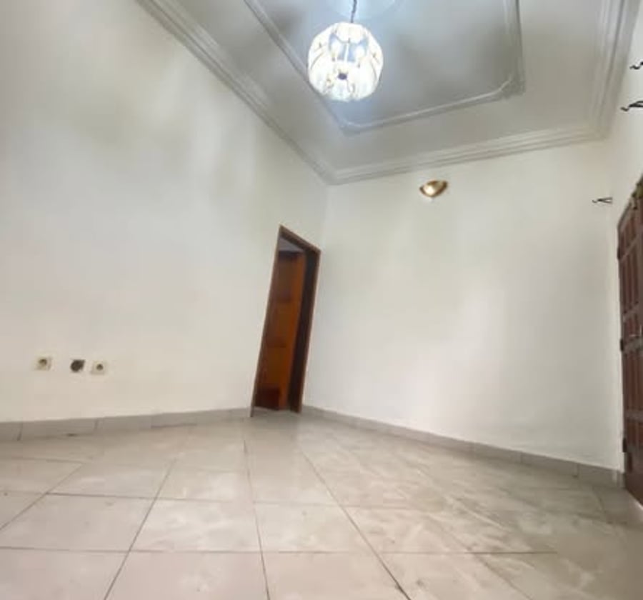 Appartement staffé à louer à Sable, Douala