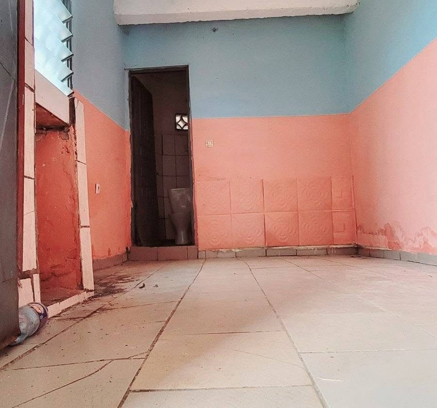 Chambre moderne à louer à Etoug-ebe