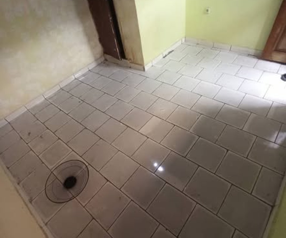 Chambre moderne à louer à Yassa TradEx, mini cité sécurisée