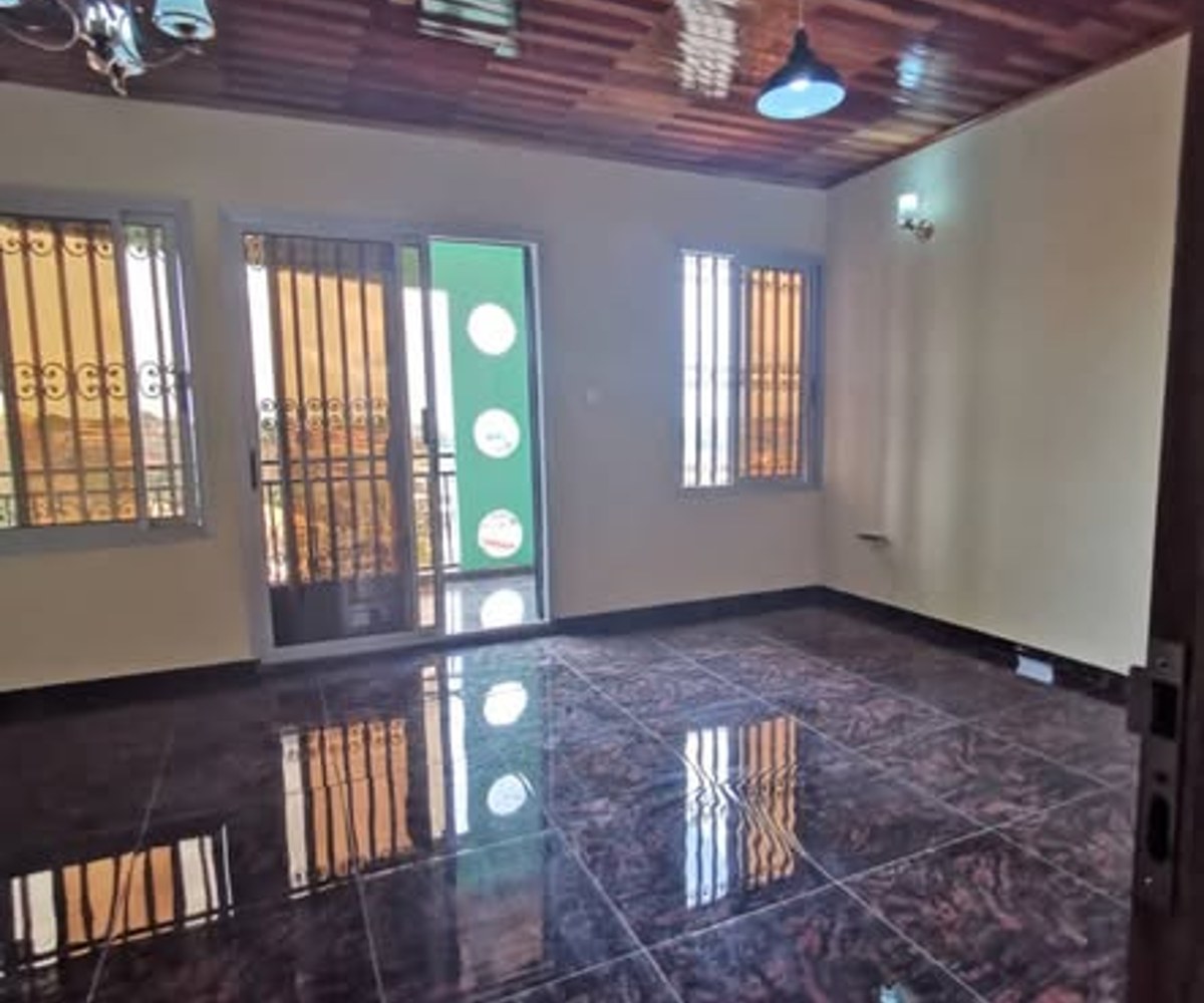Appartement à louer à Ngousso