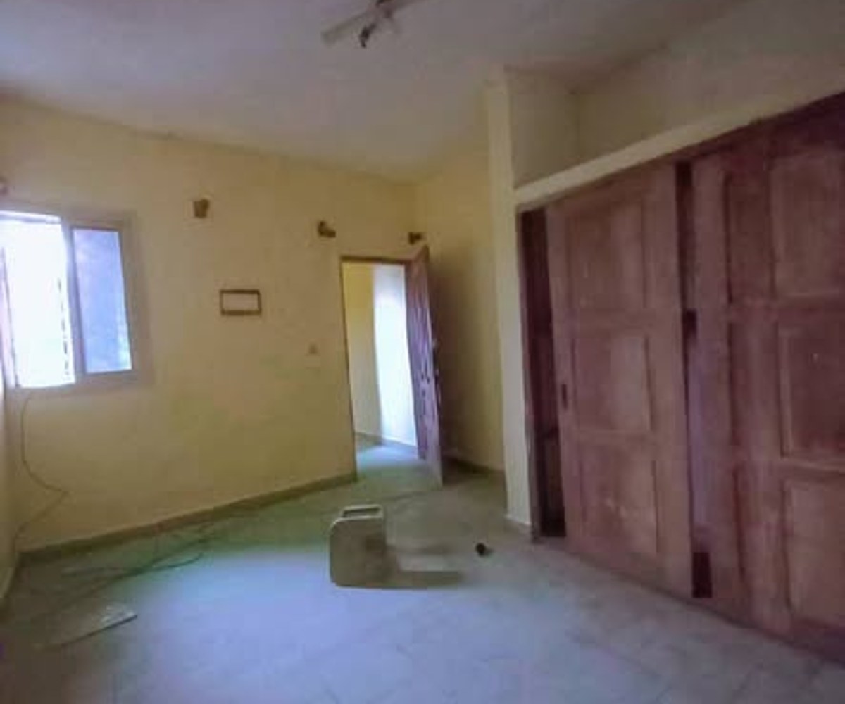 Studio moderne à louer - Ndogbong, Douala