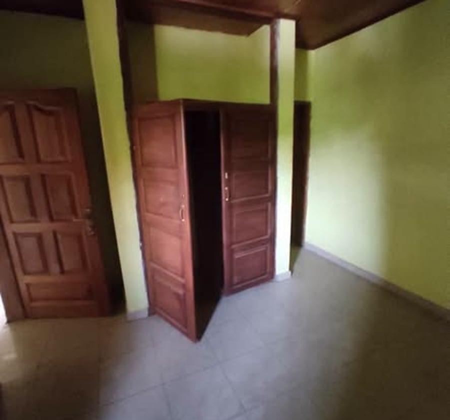 Appartement 2 chambres à Awae Escalier - Yaoundé