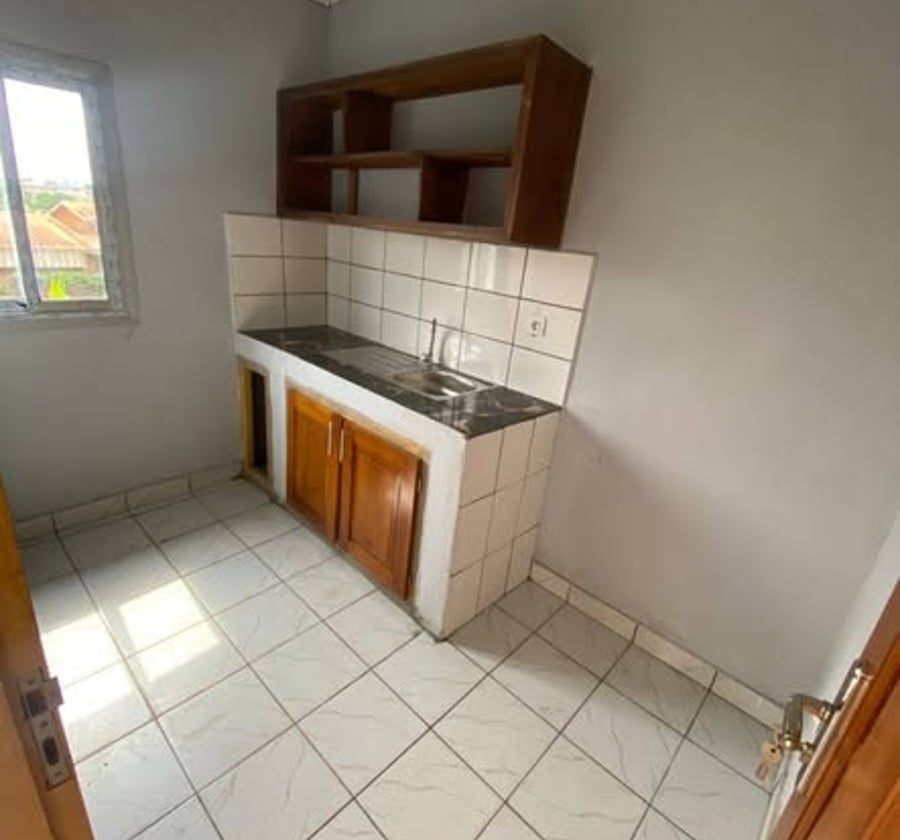 Appartement 2 chambres à Nkolmesseng