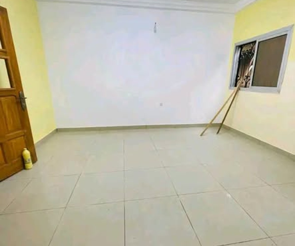 Vaste appartement de standing nouvellement construit – Logpom