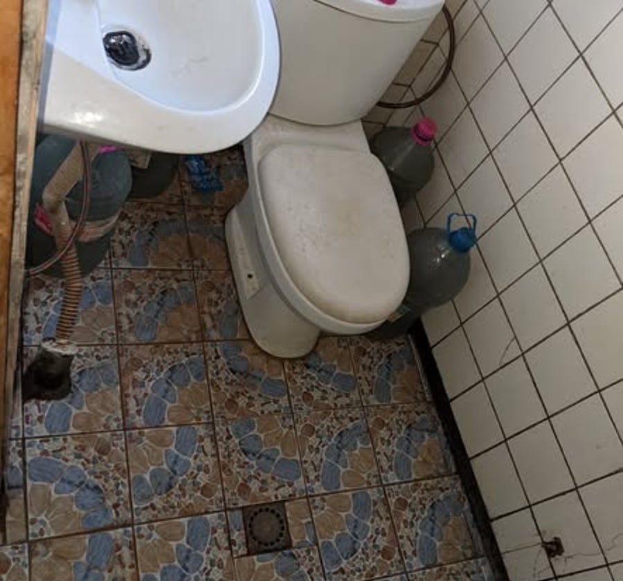 Vaste chambre moderne à louer à Obobogo