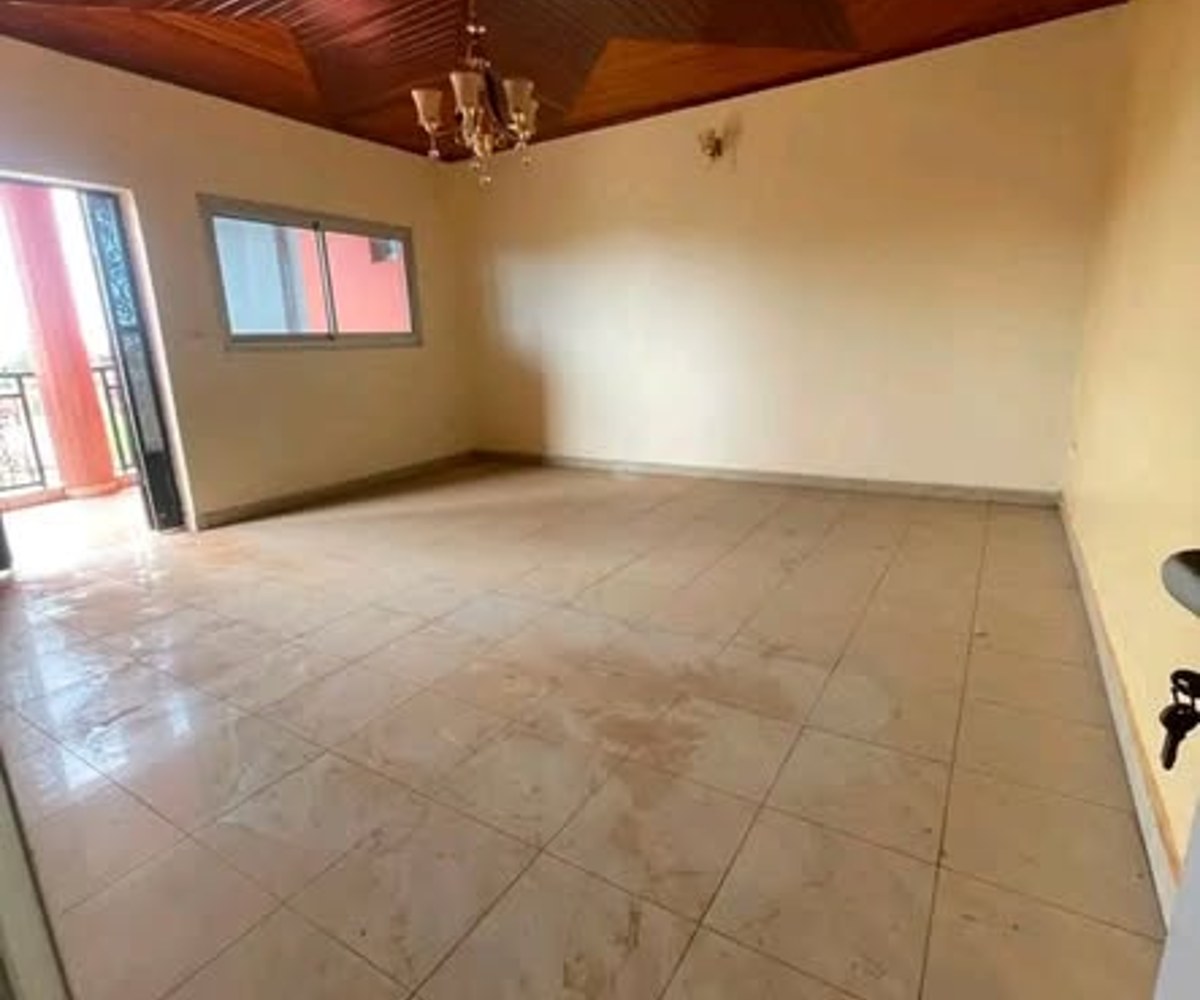 Appartement 2 chambres à Santa Barbara - Douala