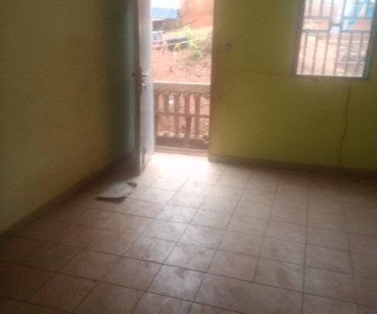 Appartement 2 chambres à louer – Avenue Germaine, Essos