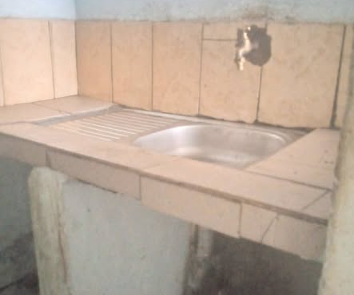 Chambre Moderne 3 Pièces à louer - Etoug-Ebe, Yaoundé