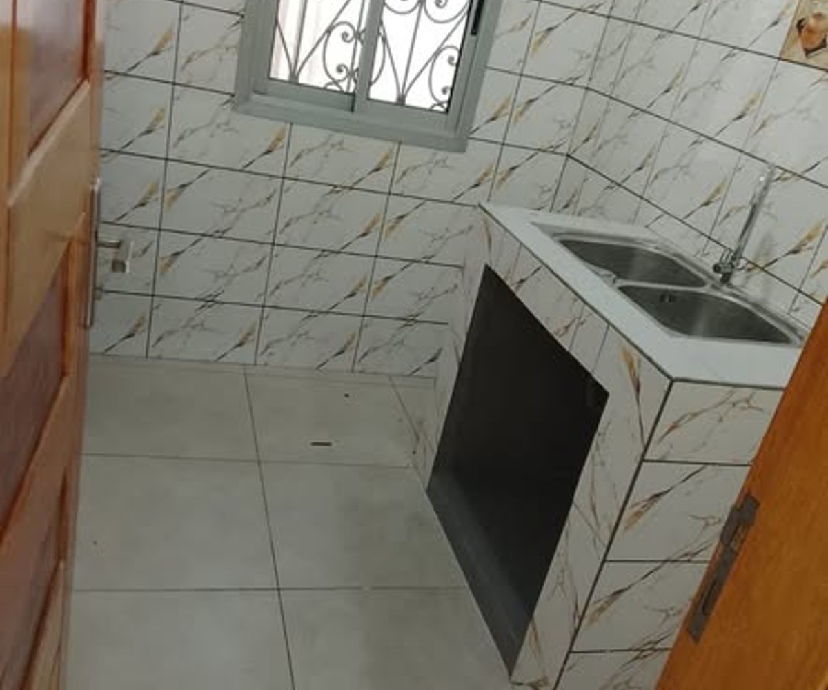 Appartement 2 chambres à Mimboman Baba'a