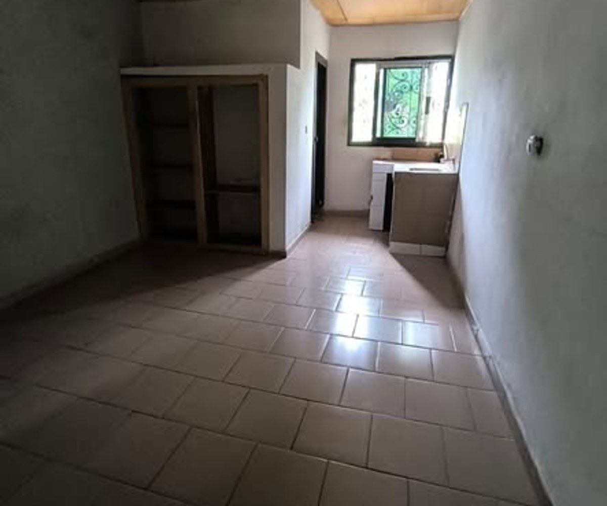 Chambre moderne à Ndogbong Biffaga - 35 000 FCFA/mois