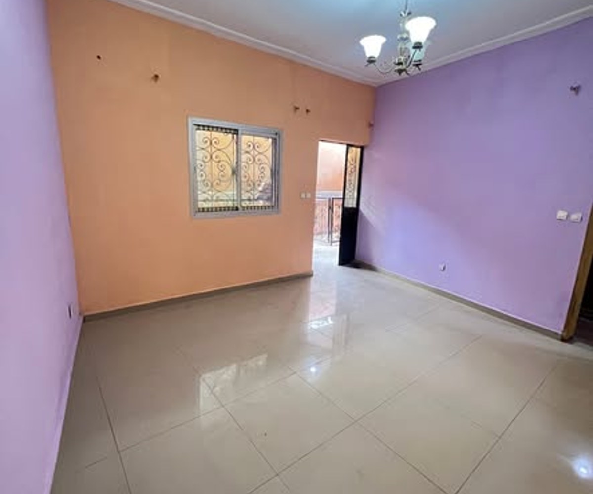 Appartement moderne à louer - Etoug-Ebe