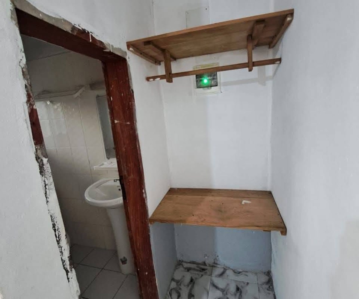 Chambre moderne à louer - Odza Petit Marché