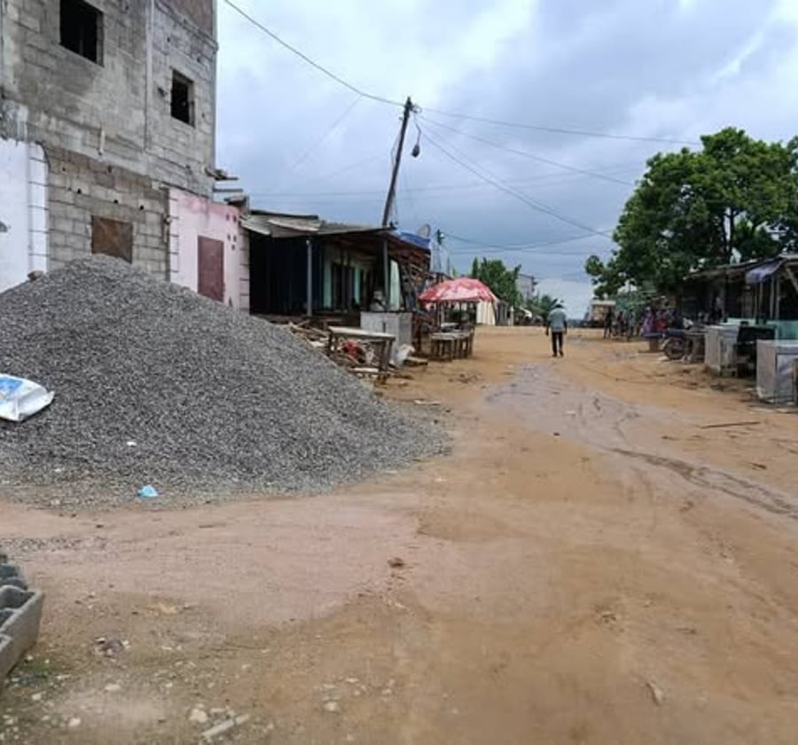 Terrain titré 400 m² à Nyalla - Kampo